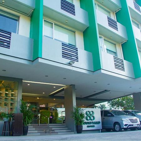88 Courtyard Hotel Pasay Ngoại thất bức ảnh
